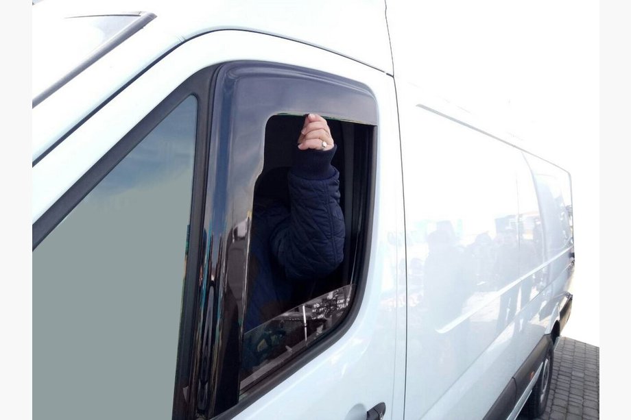 Mercedes Sprinter W901/902/903/904/905 1995–2006 L-malliset ikkunadeflektorit (2 kpl, DDU) Image