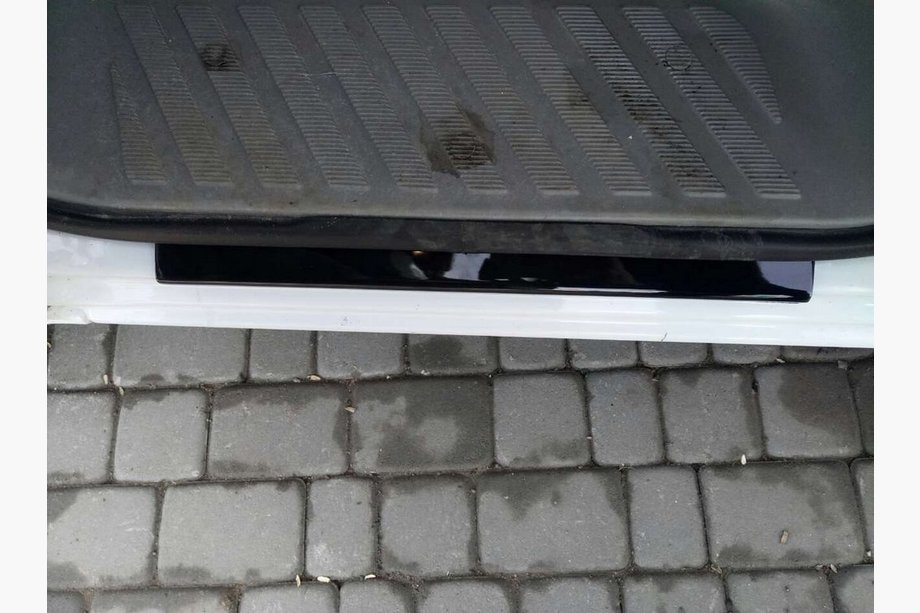 Volkswagen Crafter 2006–2016 DDU kynnyslistat (2 kpl, ABS) Matta Kuva 2