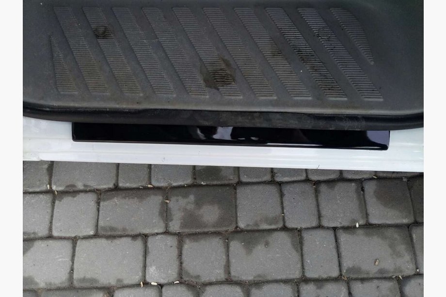Volkswagen Crafter 2006–2016 DDU kynnyslistat (2 kpl, ABS) Matta Kuva 3