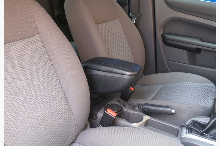 Renault Sandero 2013–2022 Mukitelineeseen asennettava kyynärnoja Image