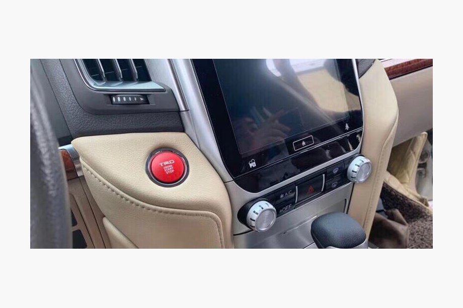 Toyota Land Cruiser 200 2007–2021 TRD-painike (2018-muotoilu) Image