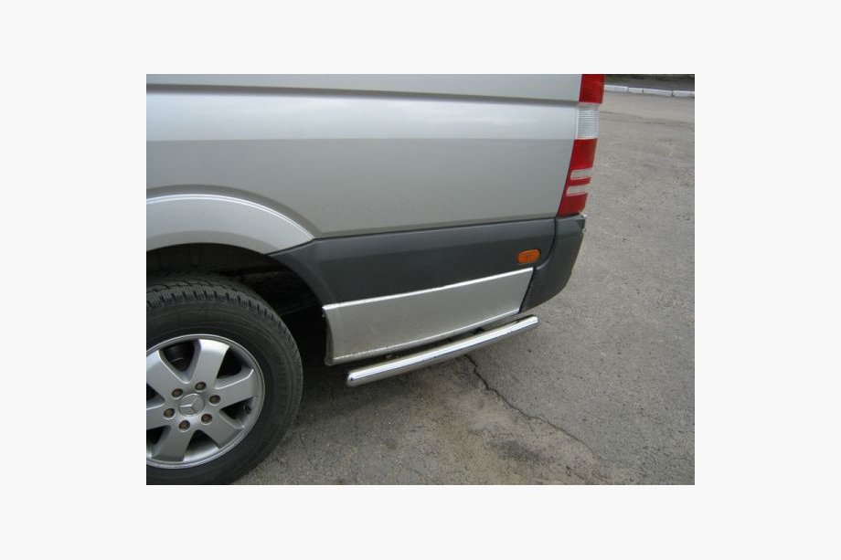 Mercedes Sprinter W907/W910 2018– Sivutoputket takapyörän taakse (2 kpl, ruostumaton teräs) Pitkä akseliväli, 60 mm Kuva 5