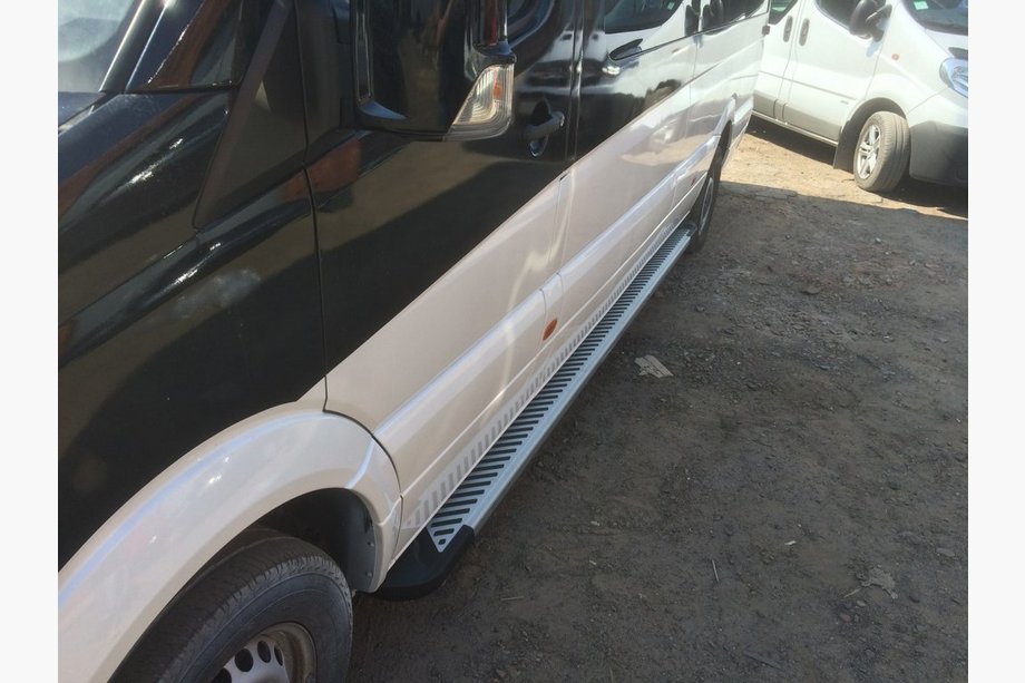 Volkswagen Crafter 2006–2016 King sivuportaat (2 kpl, alumiini) Pitkä / Erittäin pitkä Kuva 3