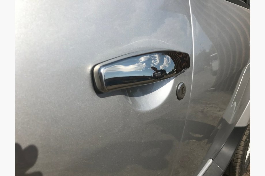 Dacia Duster 2008–2018 Ovenkahvan suojakuoret (4 kpl, ruostumaton teräs) Carmos - turkkilainen teräs Image