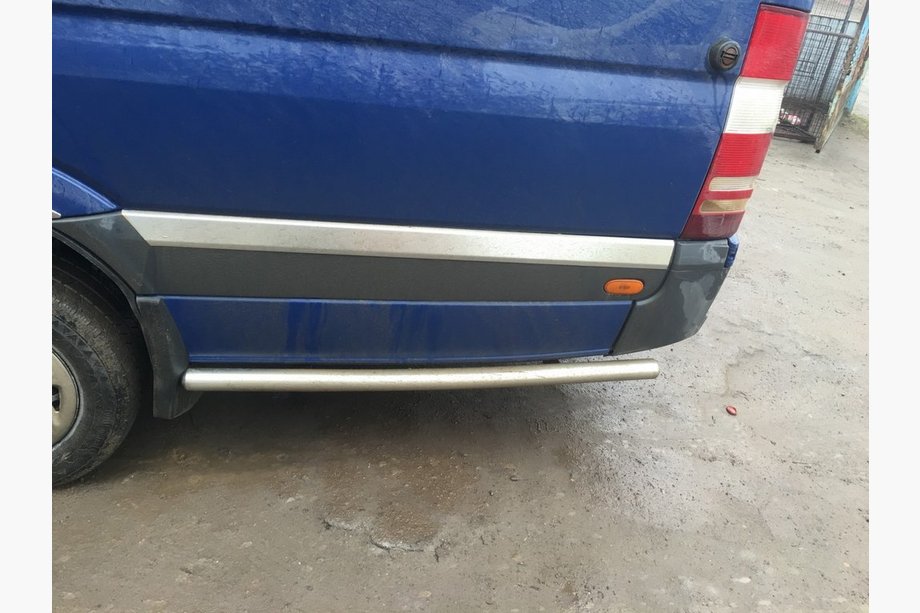 Mercedes Sprinter W907/W910 2018– Sivutoputket takapyörän taakse (2 kpl, ruostumaton teräs) Pitkä akseliväli, 60 mm Kuva 6