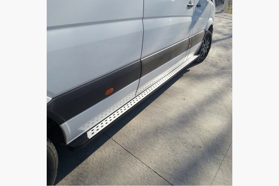 Volkswagen Crafter 2006–2016 Sivukynnykset DOT-Line (2 kpl, alumiini) Image