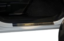 Nissan Qashqai 2010–2014 Kynnyslistat (Omsa, 4 kpl, ruostumatonta terästä) kuva 1