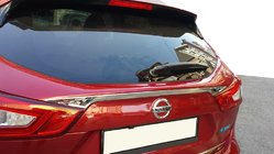 Nissan Qashqai 2014–2021 Rekisterikilven ylälista (ruostumaton teräs) OmsaLine – italialainen ruostumaton teräs kuva 1