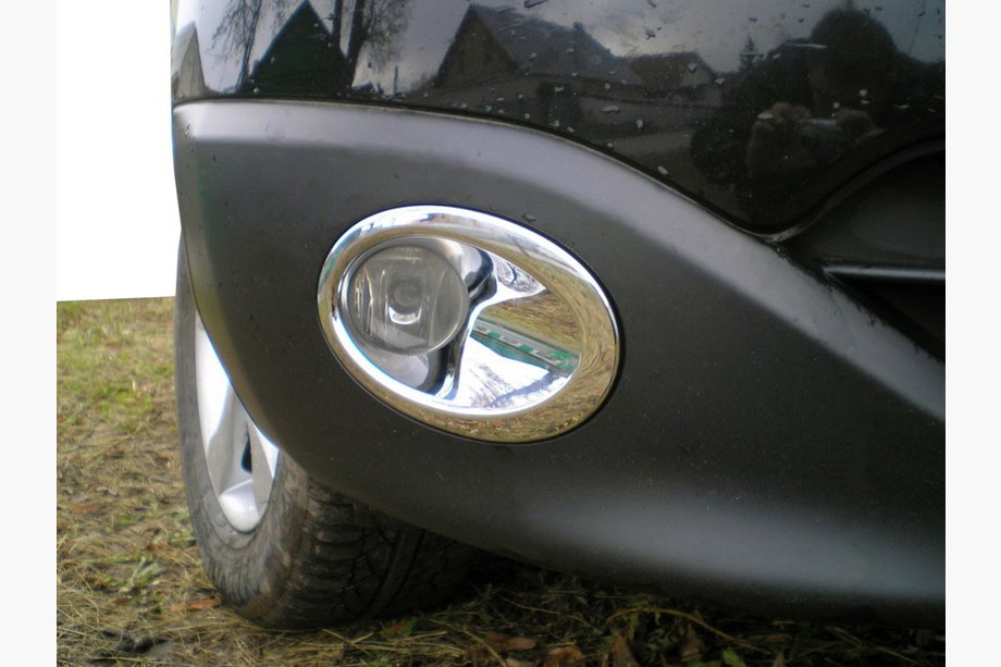 Nissan Qashqai 2007–2010 Sumuvalojen kehykset syvennyksellä (2 kpl, muovi) Image