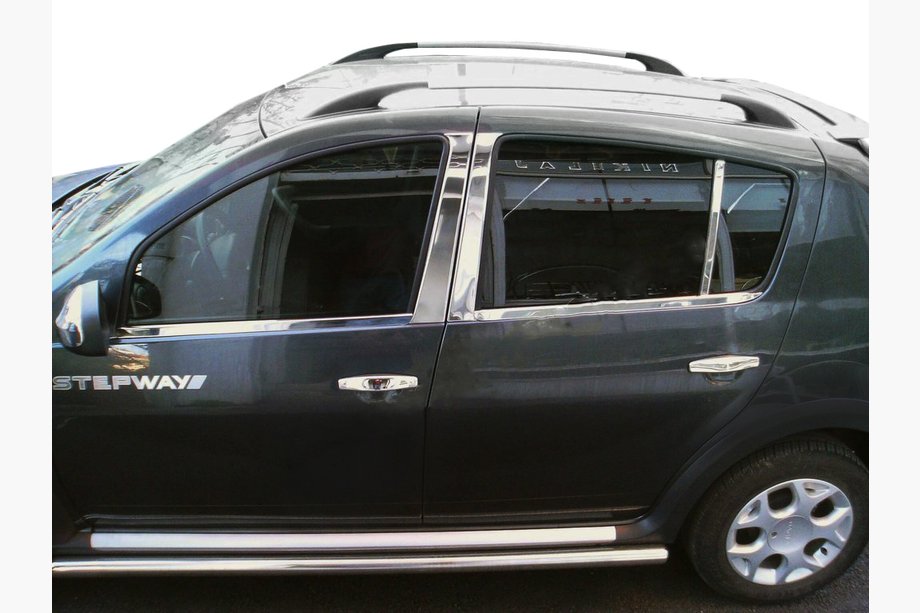 Dacia Sandero 2007–2013 Ovipilarin listat (ruostumaton teräs) Image