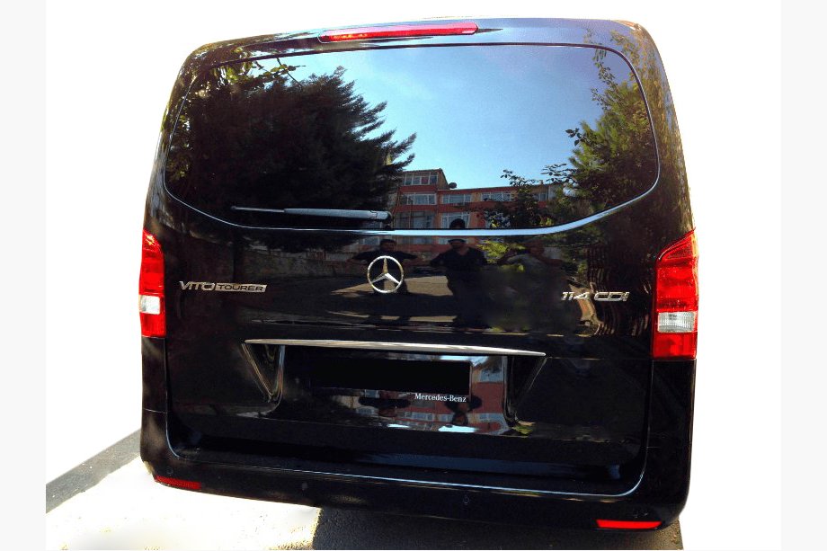 Mercedes Vito/V-class W447 2014– Kapea rekisterikilven ylälista (ruostumaton teräs) Image