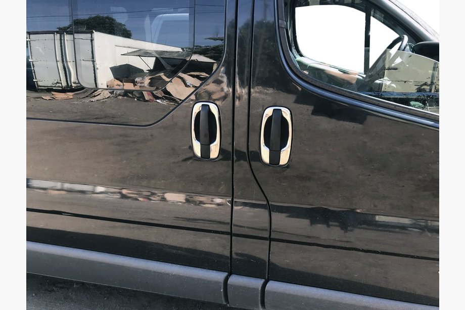 Renault Trafic 2001–2015 Ovenkahvojen kehykset (4 kpl, ruostumaton teräs) Image