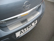 Opel Astra H 2004–2013 Takapuskurin suojalista Nataniko (ruostumaton teräs) kuva 1