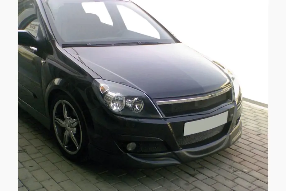 Opel Astra H 2004–2013 Etupuskurin alalippa HB V1 (maalattava) Image