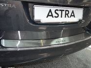 Opel Astra J 2009–2015 Takapuskurin suojalista Natanika (ruostumaton teräs) Viistoperä, 2009-2015 kuva 1