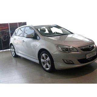 Sivuhelmat HB/SW (maalattavaksi) Opel Astra J 2009–2015 kuva 3