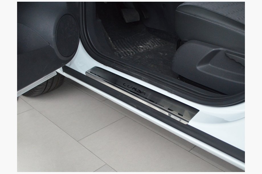 Opel Corsa C 2000–2006 Natanika Premium kynnyslistat (4 kpl, ruostumaton teräs) Image