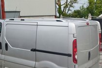 Renault Trafic 2001–2015 Skyport-kattokaiteet (harmaat) Lyhyt akseliväli kuva 6