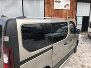 Renault Trafic 2015– Kromatut kattokaiteet Lyhyt, muovijalat kuva 3