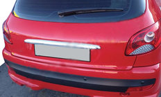 Peugeot 206 1998–2024 Rekisterikilven ylälista (2004↗, ABS) kuva 2