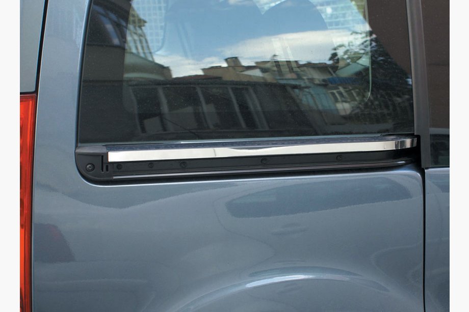 Peugeot Partner Tepee 2008–2018 Liukuoven alareunan lista (2 kpl, ruostumaton teräs) OmsaLine – italialainen ruostumaton teräs Image