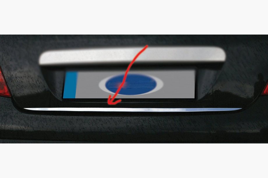 BMW 5-sarja E39 1996–2003 Takalukun reunalista (ruostumaton teräs) Image