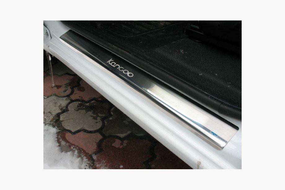 Renault Kangoo 2008–2020 Nataniko ovikynnyslistat (4 kpl, ruostumaton teräs) Image