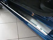 Renault Megane III 2009–2016 Nataniko ovikynnyslistat (4 kpl, ruostumaton teräs) kuva 1