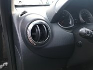 Dacia Duster 2008–2018 Sisätilan ilmanvaihtosuuttimien kehykset (4 kpl, ruostumaton teräs) kuva 2