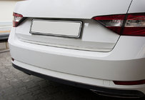 Skoda Superb 2015–2024 Takalaukun reunalista (Sedan, ruostumaton teräs) kuva 1