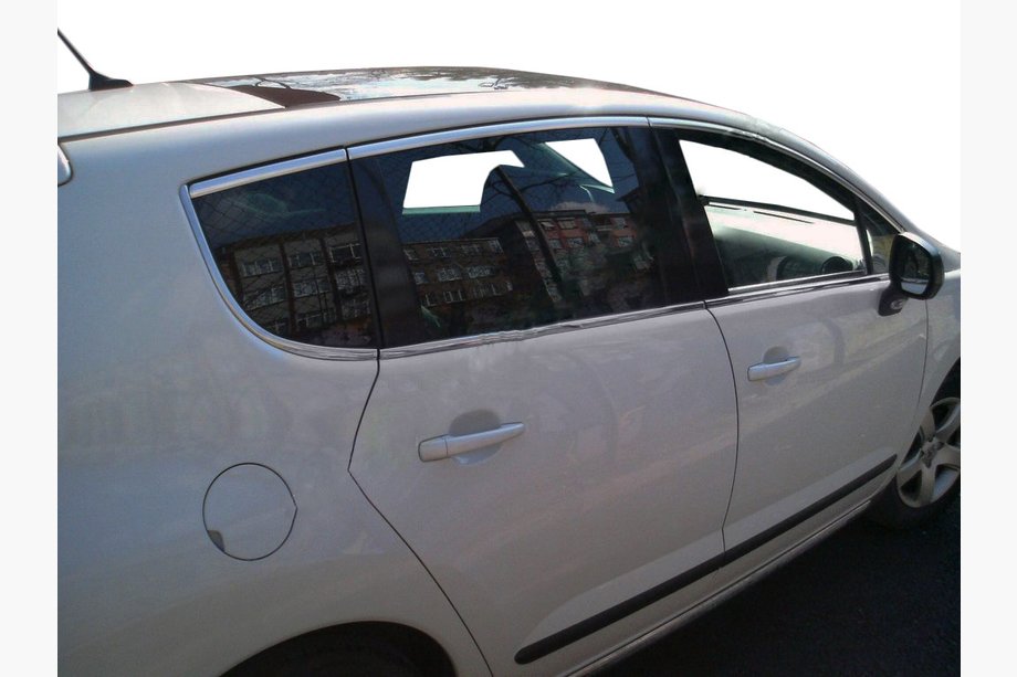Peugeot 3008 2008–2016 Ikkunanlistat (takakolmiolasilla, 8 kpl, ruostumaton teräs) Image