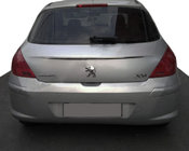 Peugeot 308 2007–2013 Kromilista rekisterikilven yläpuolelle (ruostumaton teräs) kuva 1
