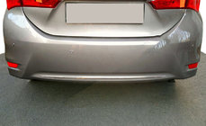 Toyota Corolla 2013–2019 Takapuskurin suojalista (ruostumaton teräs) kuva 1