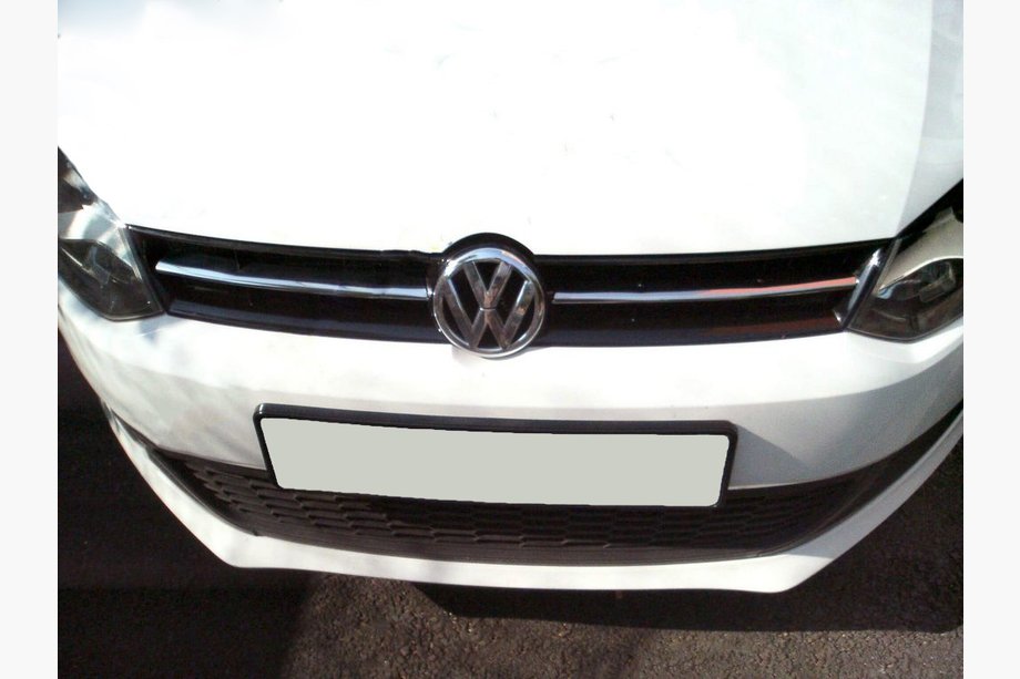 Volkswagen Polo 2010–2017 Säleikön listat HB (2009-2013, 2 kpl, ruostumaton teräs) Image