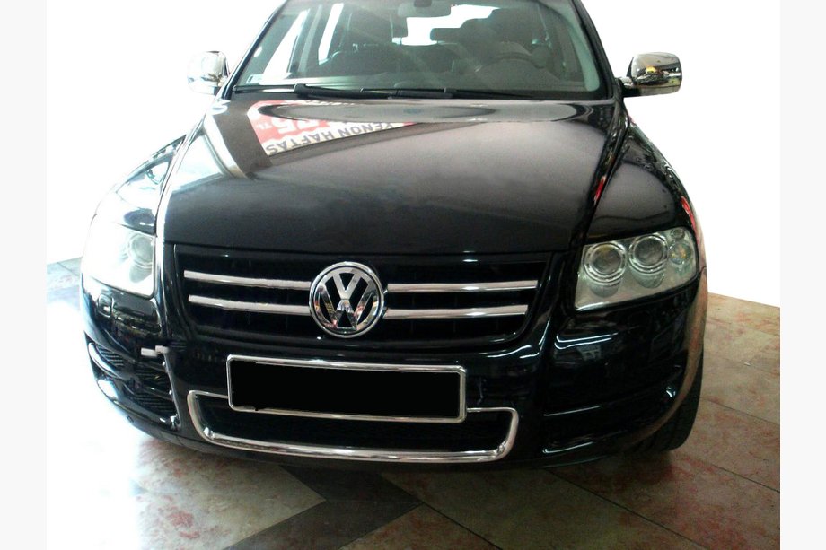 Volkswagen Touareg 2002–2010 Jäähdyttimen säleikön listat (4 kpl, ruostumaton teräs) Image