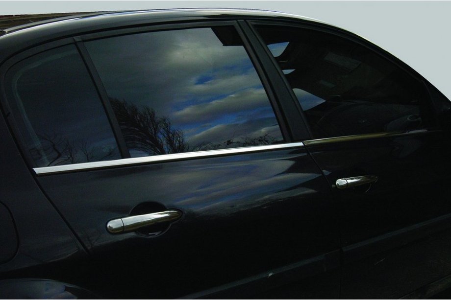 Renault Megane II 2004–2009 Ikkunankehyksen ulkolistat (4 kpl, ruostumaton teräs) SD/SW, OmsaLine – italialaista ruostumatonta terästä Kuva 4