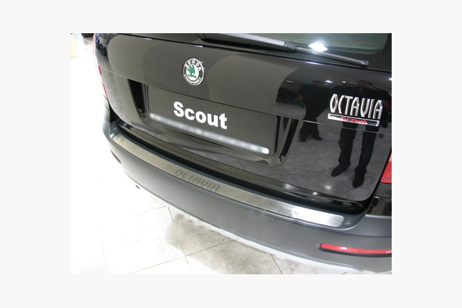 Skoda Octavia II A5 2006–2010 Takapuskurin suojalista Nathaniko (ruostumaton teräs) Combi Image
