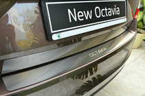 Skoda Octavia III A7 2013–2019 Takapuskurin suojalista Nataniko (ruostumaton teräs) kuva 1