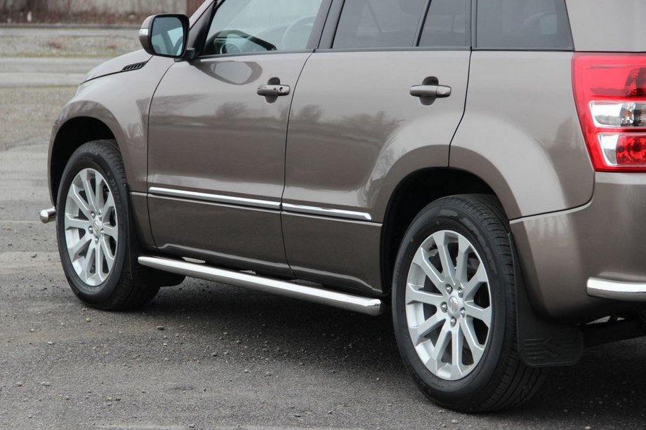Suzuki Grand Vitara 2005–2017 Sivupalkit BB001 (2 kpl, ruostumaton teräs) Image