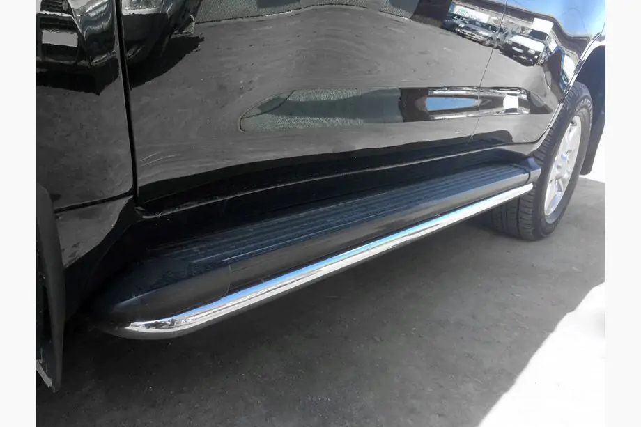 Toyota Land Cruiser 200 2007–2021 Sivukynnyssuojat BB004 (2 kpl, ruostumaton teräs) Image