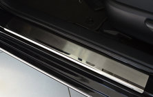 Toyota Camry 2017–2023 Nataniko ovikynnyslistat (4 kpl, ruostumaton teräs) kuva 1
