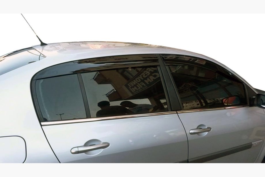 Renault Megane II 2004–2009 Ikkunankehyksen ulkolistat (4 kpl, ruostumaton teräs) SD/SW, OmsaLine – italialaista ruostumatonta terästä Kuva 3