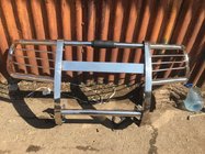 Toyota Land Cruiser Prado 120 2002–2009 Käytetty alkuperäinen karjapuskuri ajovalosuojilla kuva 2