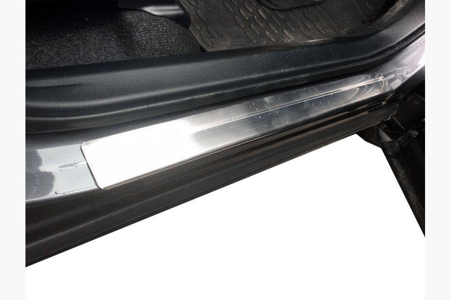 Toyota Rav 4 2013–2018 OmsaLine kynnyslistat (4 kpl, ruostumaton teräs) Image
