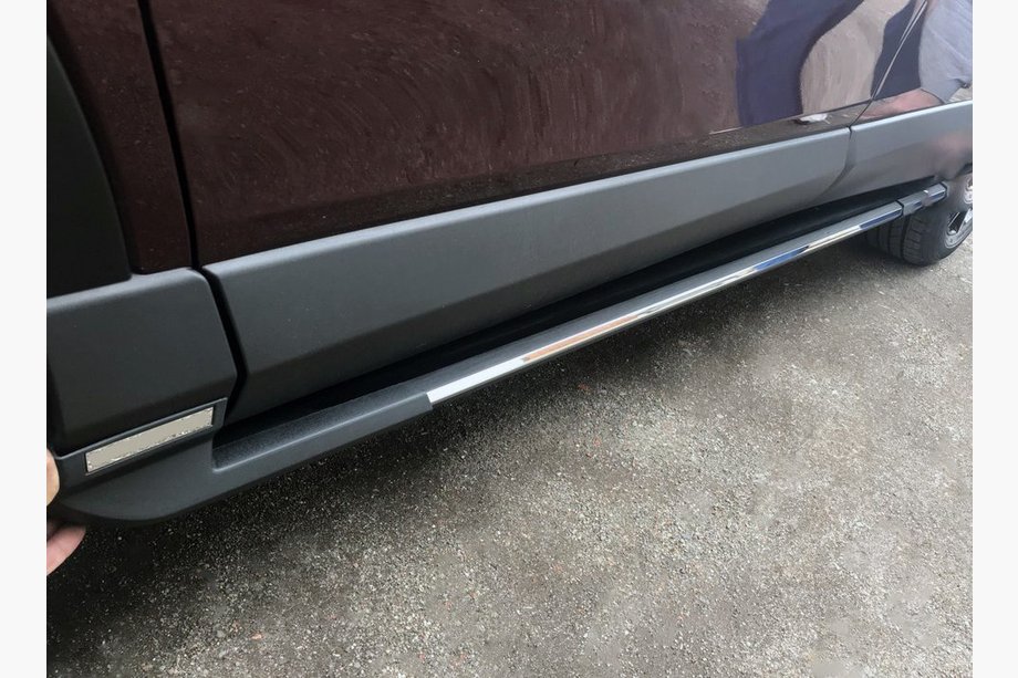 Toyota Rav 4 2013–2018 OEM V3 sivukynnykset (2016-2018, 2 kpl, alumiini) Image