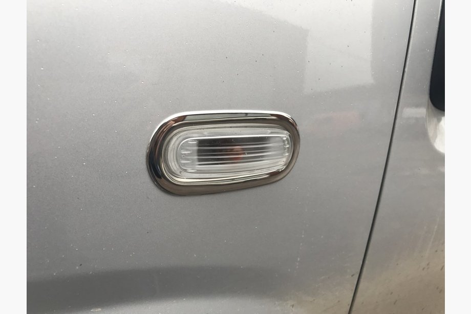 Fiat Linea 2006–2018 Vilkun kehykset (2 kpl, ruostumaton teräs) Image