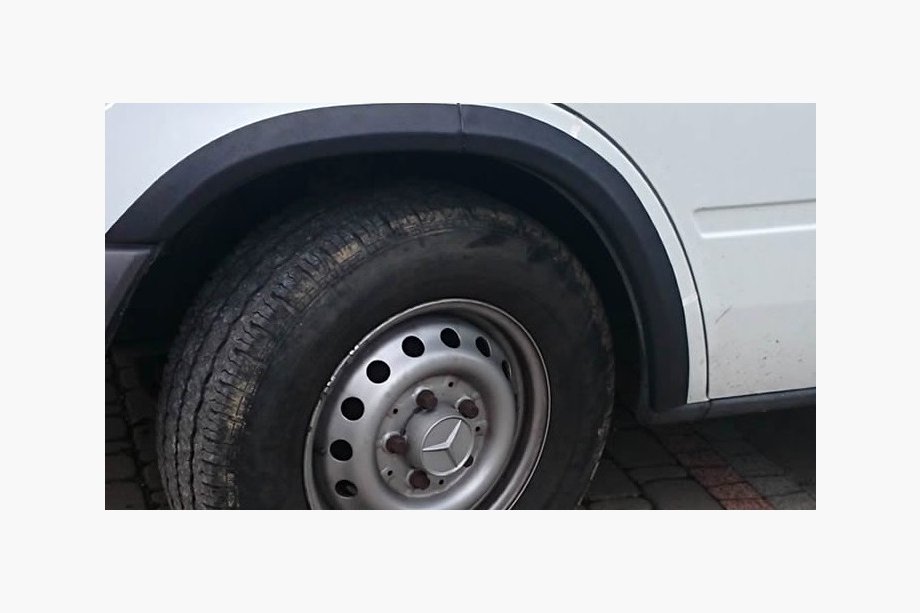 Mercedes Sprinter W901/902/903/904/905 1995–2006 Pyöränkaarilistat (6 kpl, mustat) Image