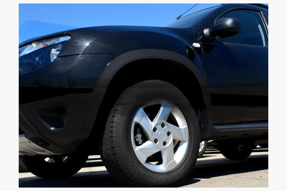 Renault Duster 2008–2017 Lokasuojan kaarilevikkeet (4 kpl, musta metalli) Mattamusta Image