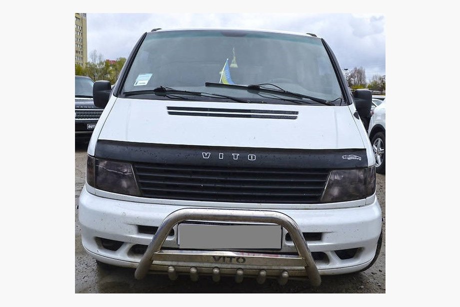 Mercedes Vito W638 1996–2003 Konepellin tuuliohjain (VIP) Image