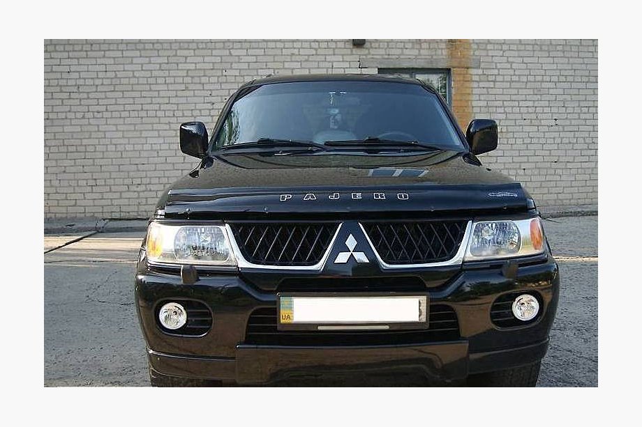 Mitsubishi Pajero Sport 1996–2007 Konepellin tuuliohjain (VIP) Image